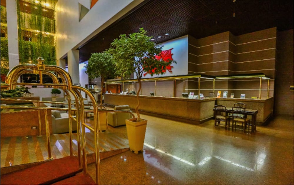 Castro's Park Hotel 49/58