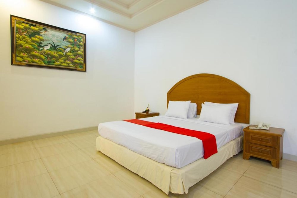Oranjje Hotel Denpasar 12/56