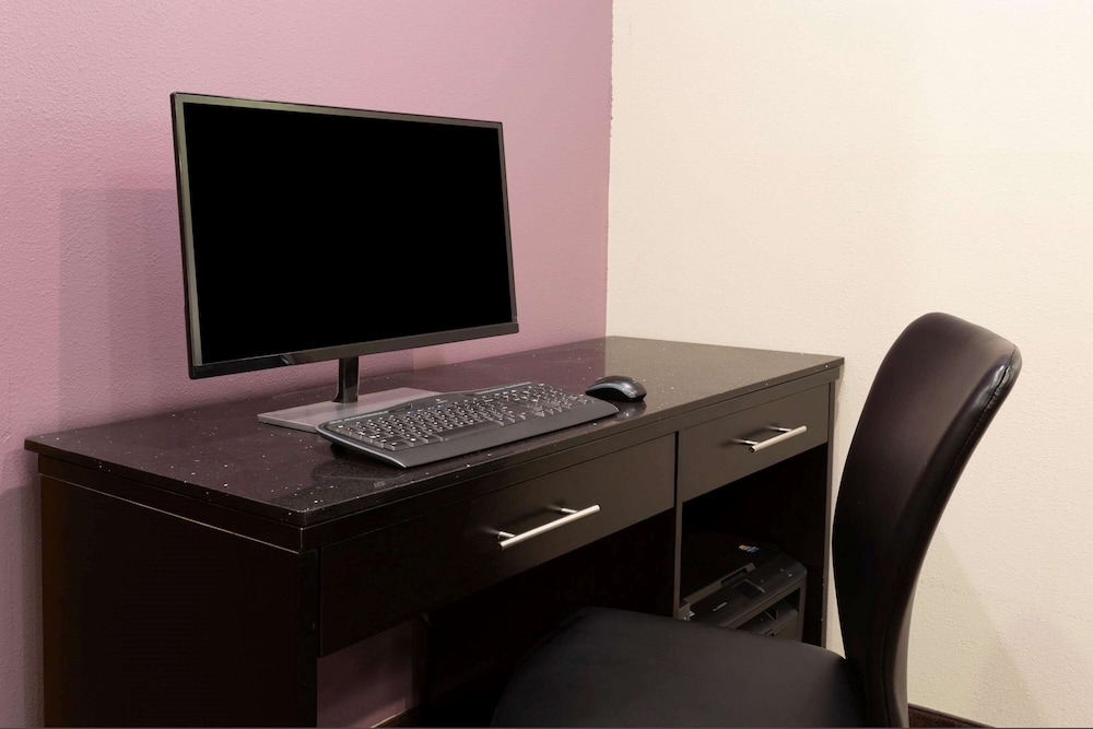 Super 8 by Wyndham Emmetsburg 33/38