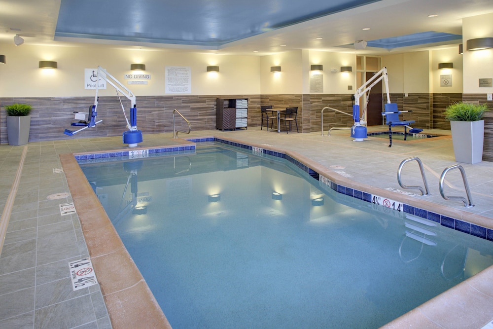 Fairfield Inn Suites Flagstaff East 3/38