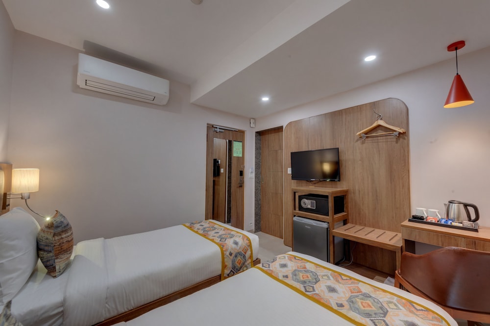 The Beacon Hotel Vadodara 14/30