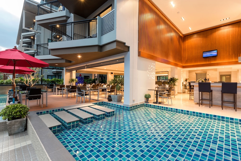 The Charm Resort Phuket 39/50