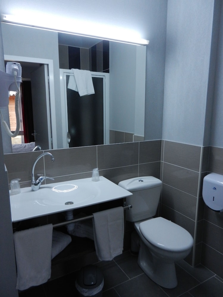 Albizia Hotel 30/31