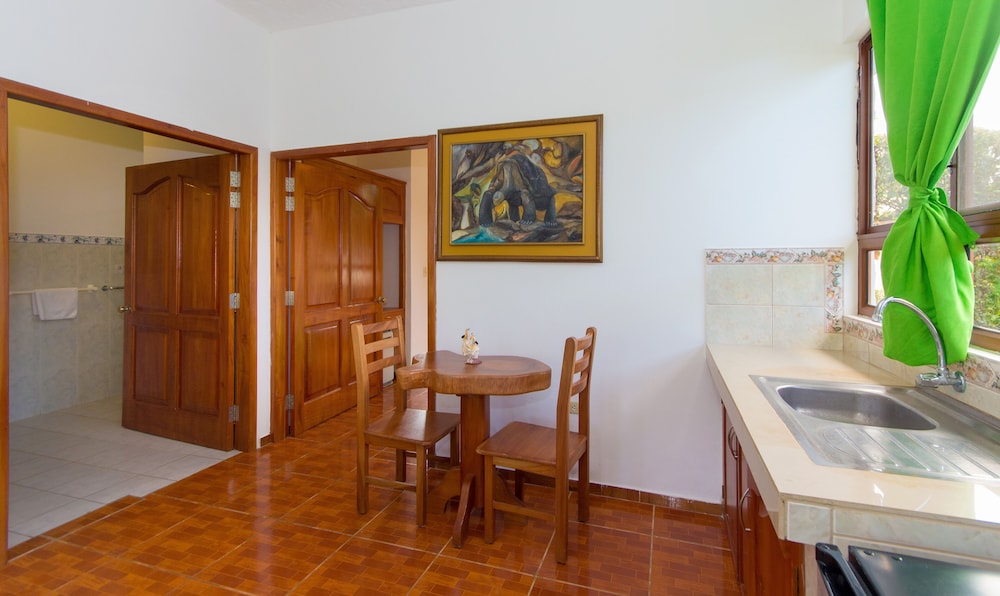 Twin Lodge Galapagos Hotel 39/68
