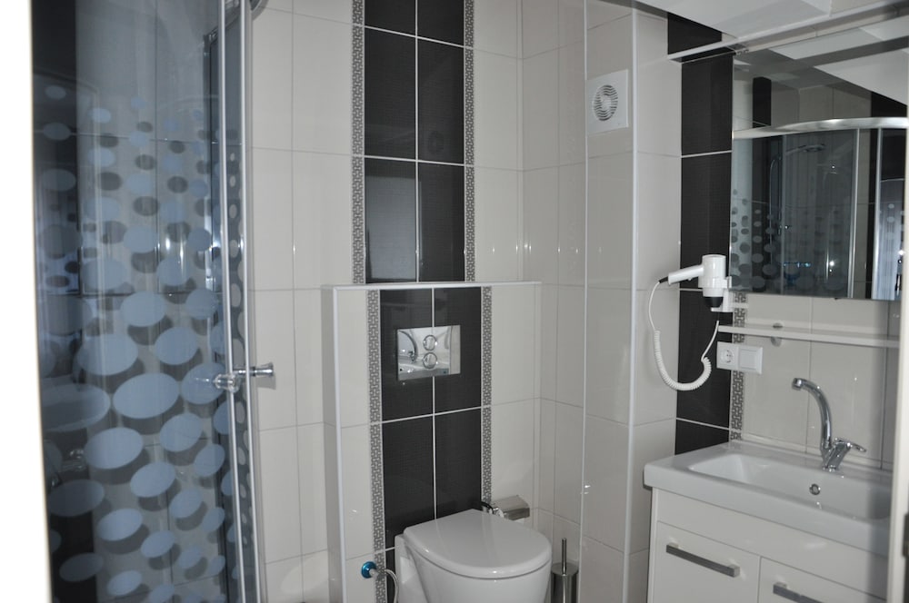 Hotel Iscen 23/24