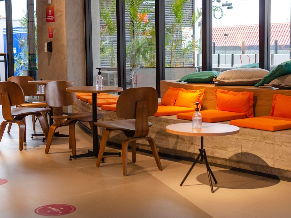 Ibis Ponta Grossa 24/50