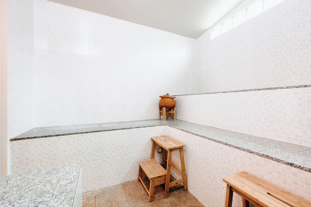 Cc S Hideaway Hotel 32/59