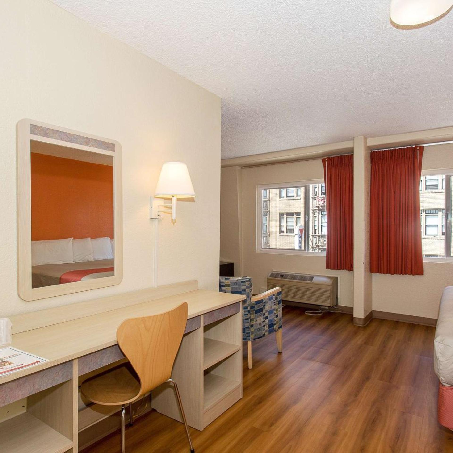 Cathedral Hill Hotel 32/43