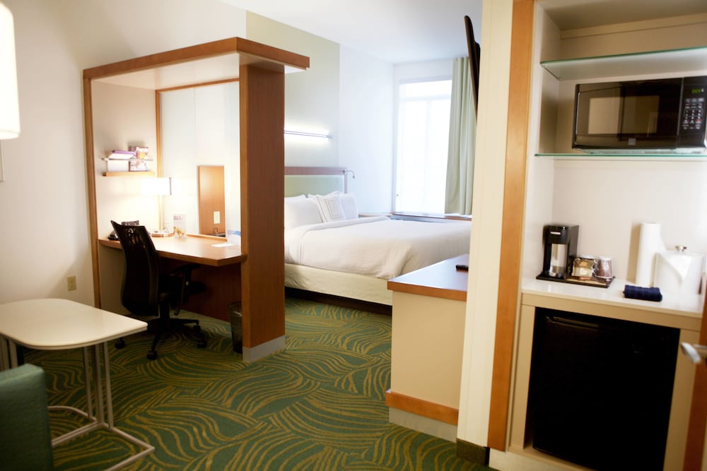 Springhill Suites Wichita Airport 69/69