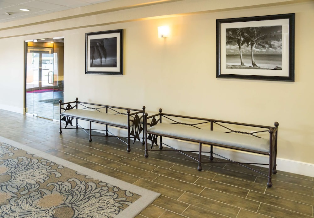 Hampton Inn Daytona Beach Shores 36/45