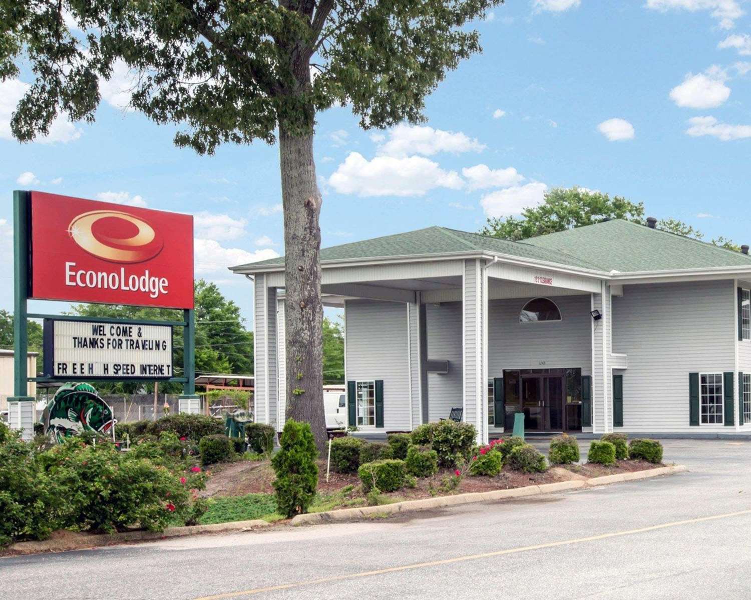 Econo Lodge Eufaula South 2/23