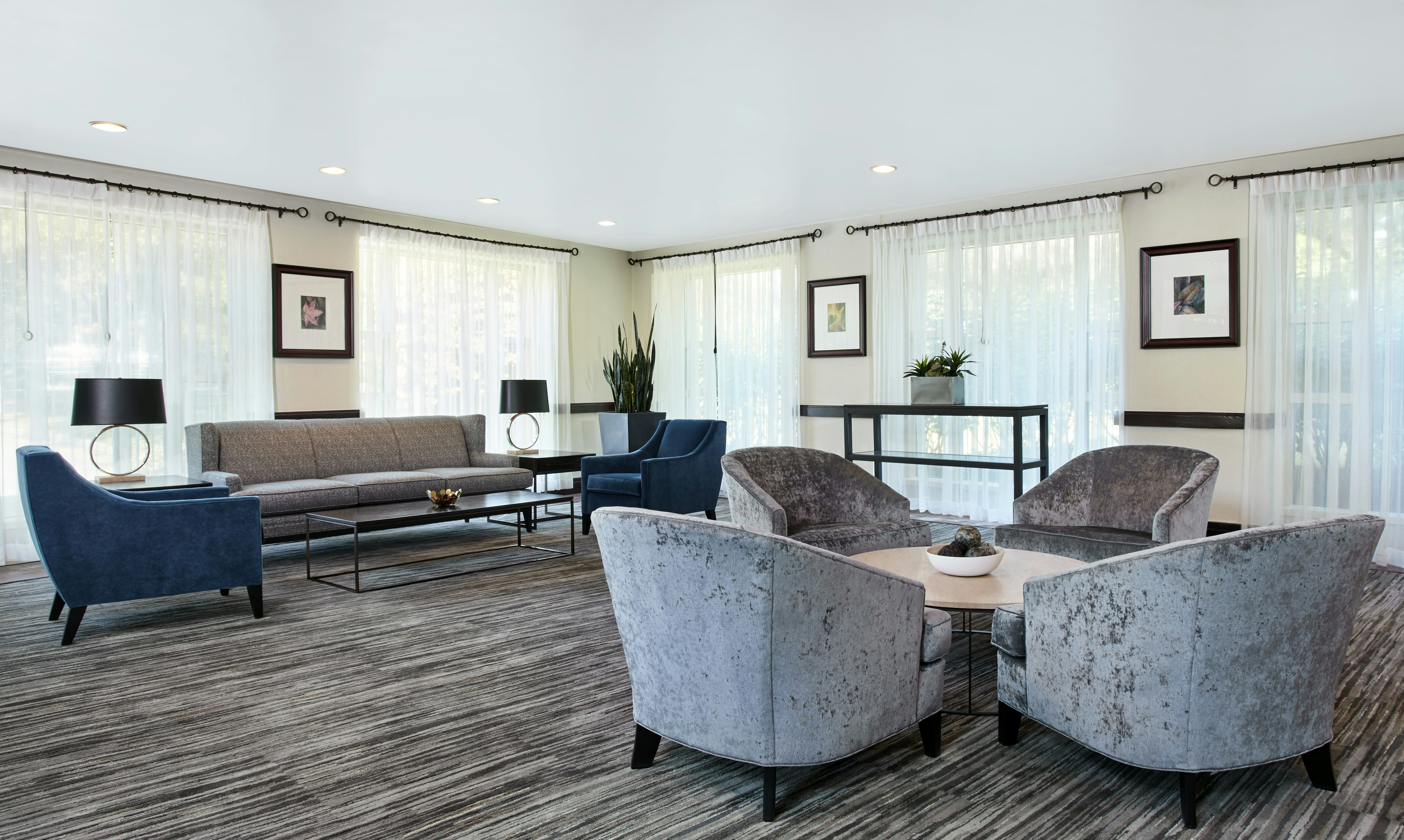 Embassy Suites By Hilton Parsippany 34/55