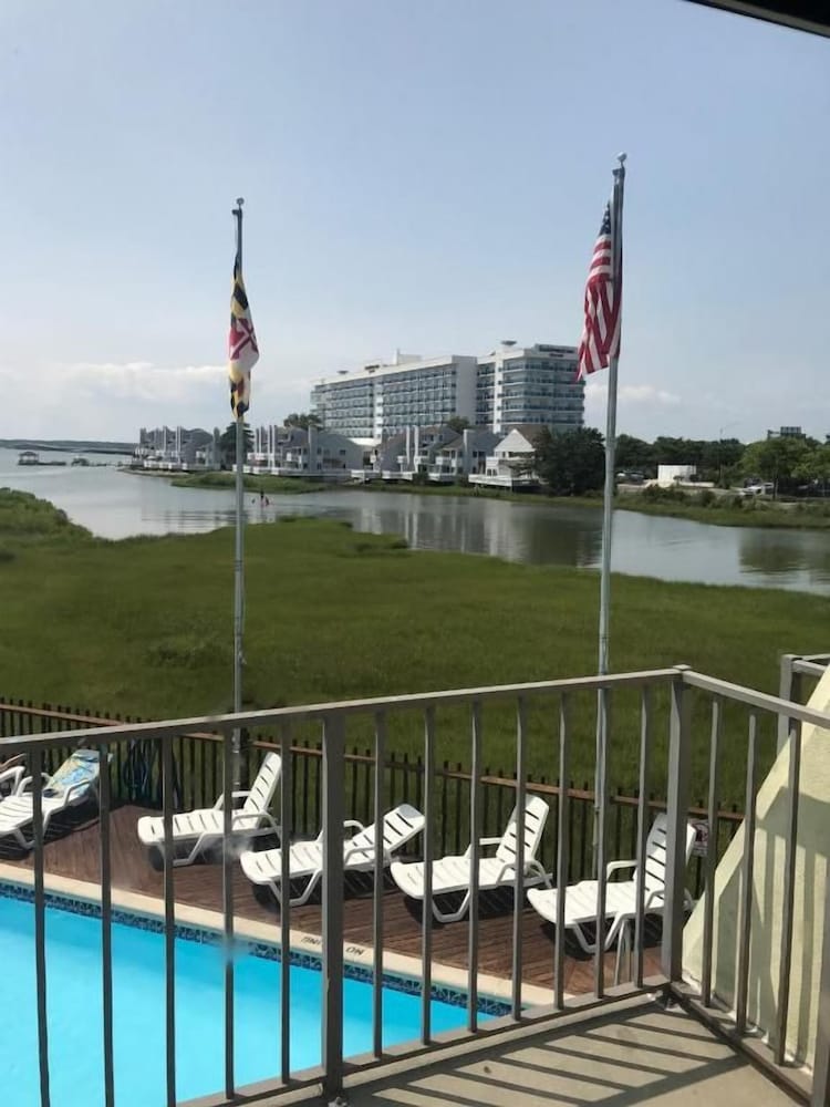 Sea Bay Hotel 22/28