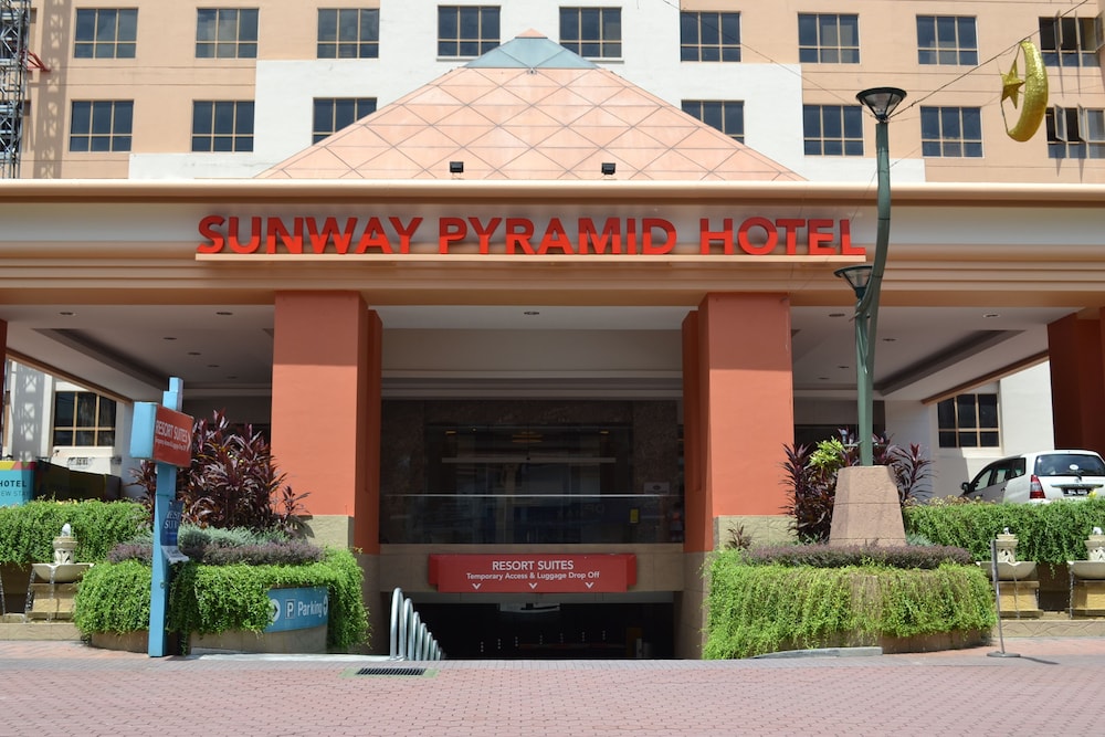 Resort Suites At Bandar Sunway 2/68