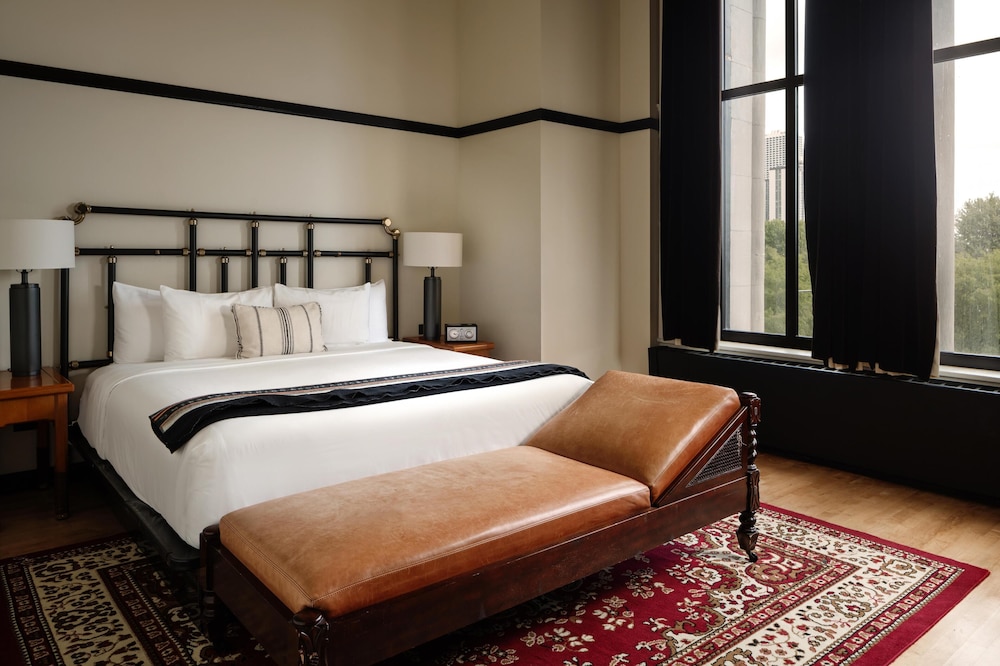 Millennium, King Bed, Park View