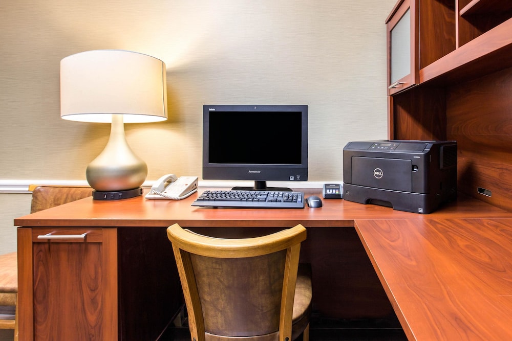 Spark by Hilton Wilmington 27/28