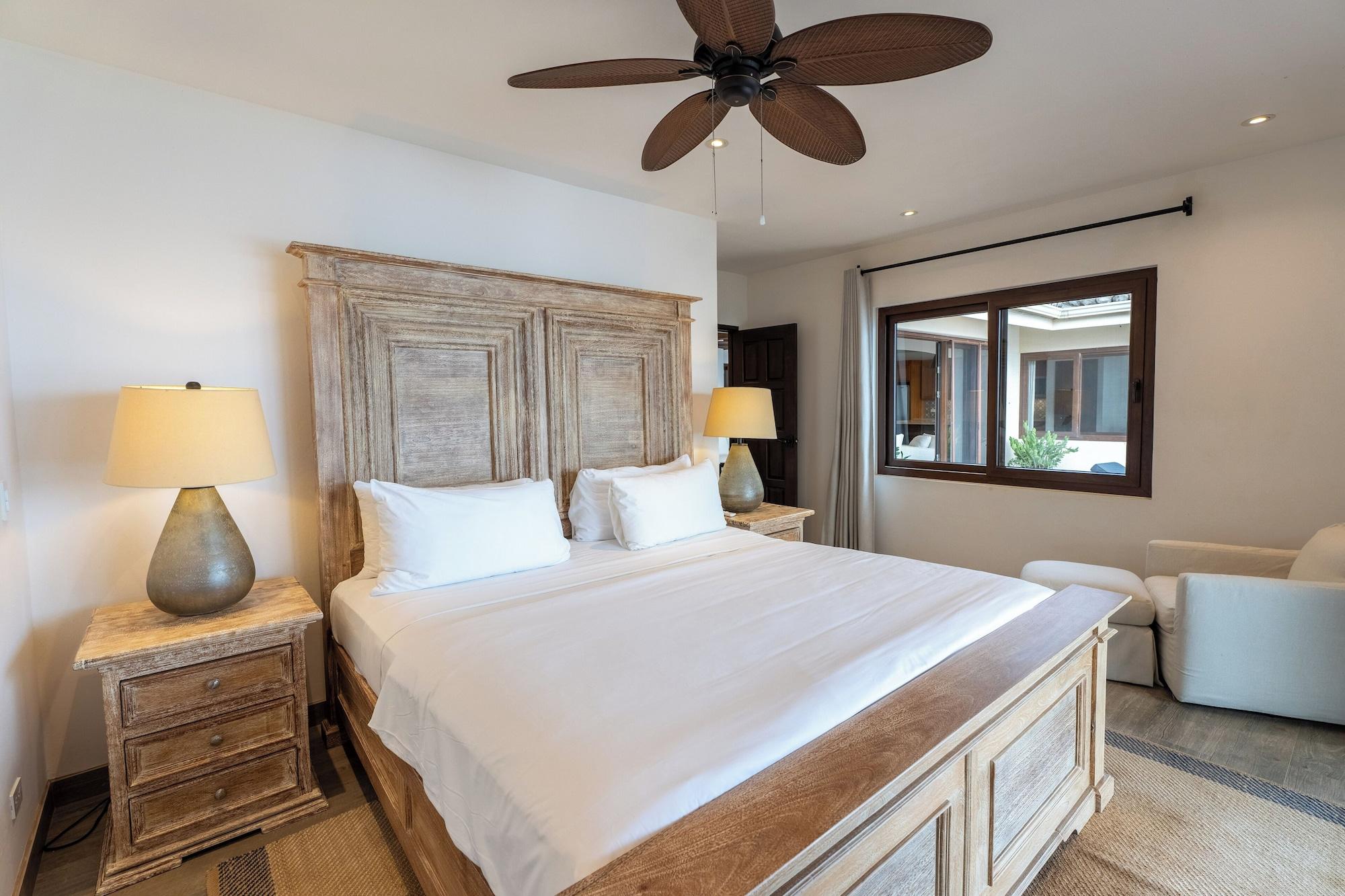 Signature, Dia, House