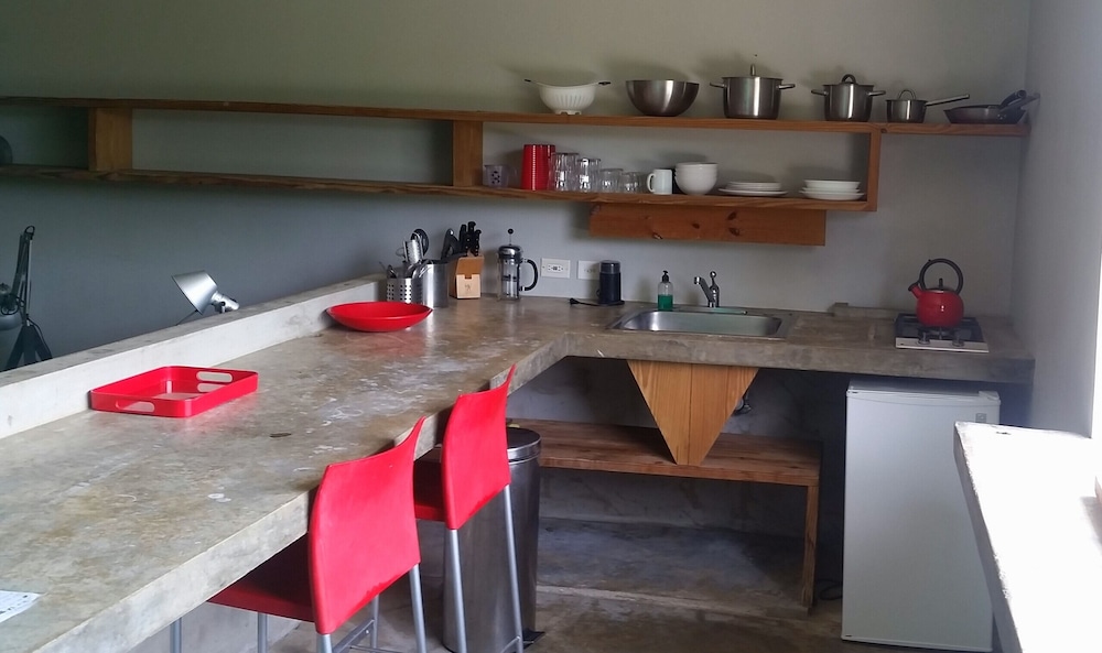 Hix Island House 30/50