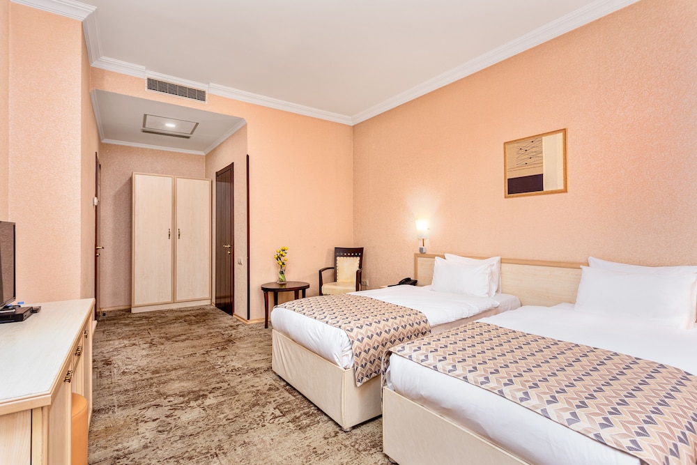 Hotel Sharden 46/75