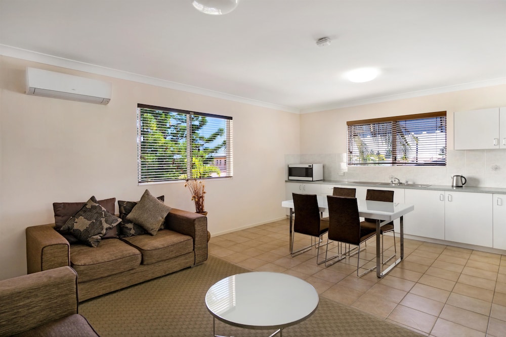 Best Western Kimba Lodge Motel 29/34