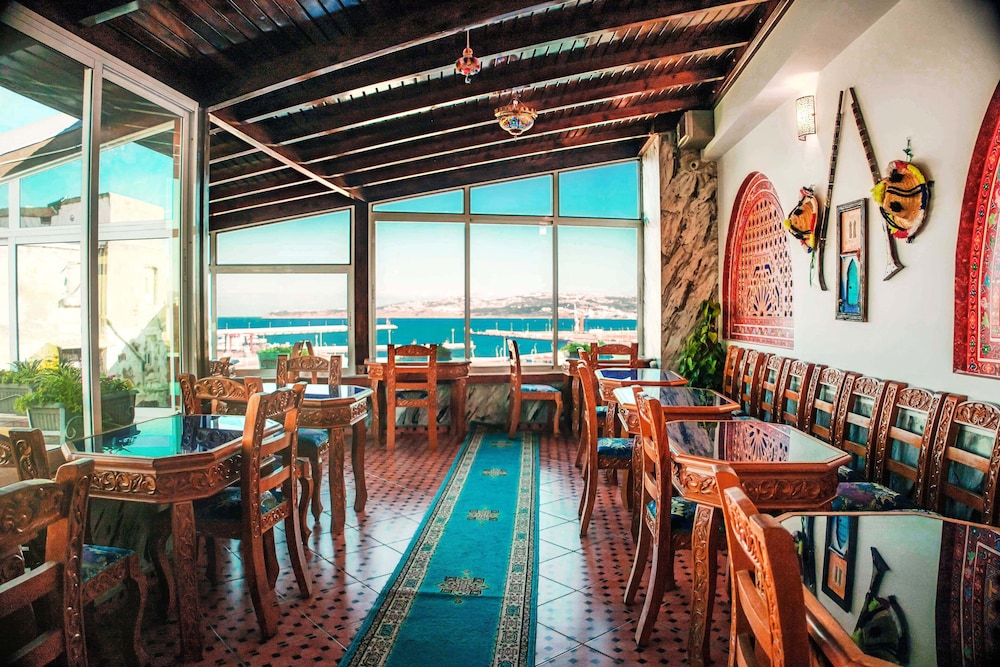 HOTEL MAMORA 63/72
