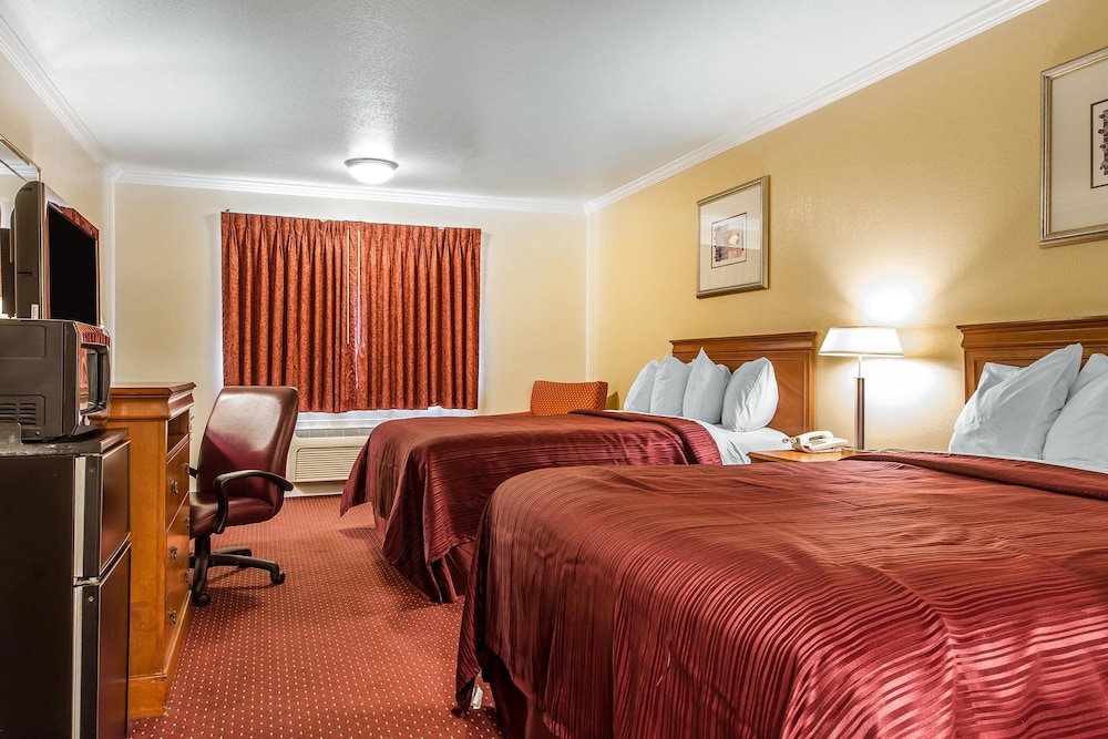 Quality Inn & Suites Gilroy CA 14/47