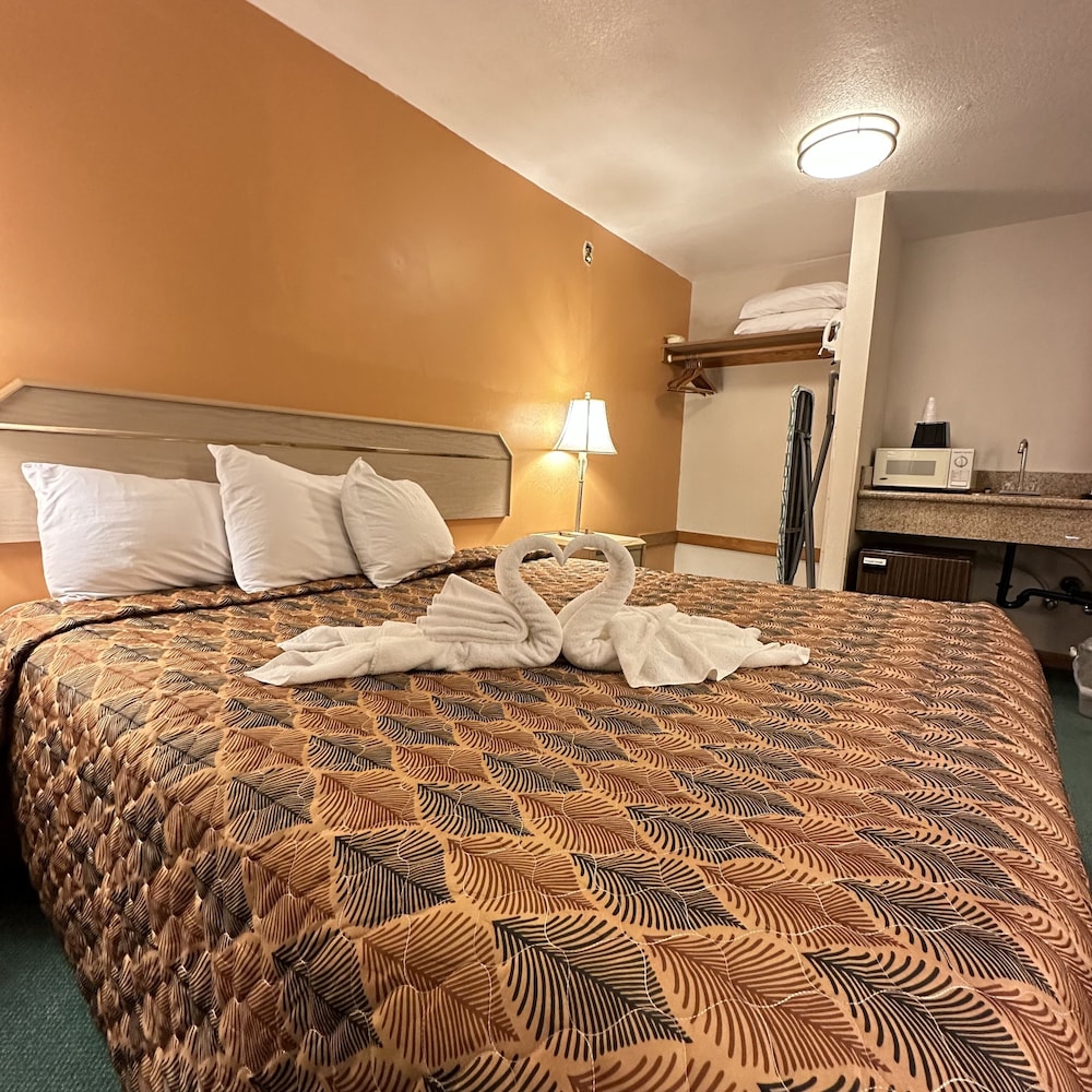 Timberland Inn & Suites 11/63