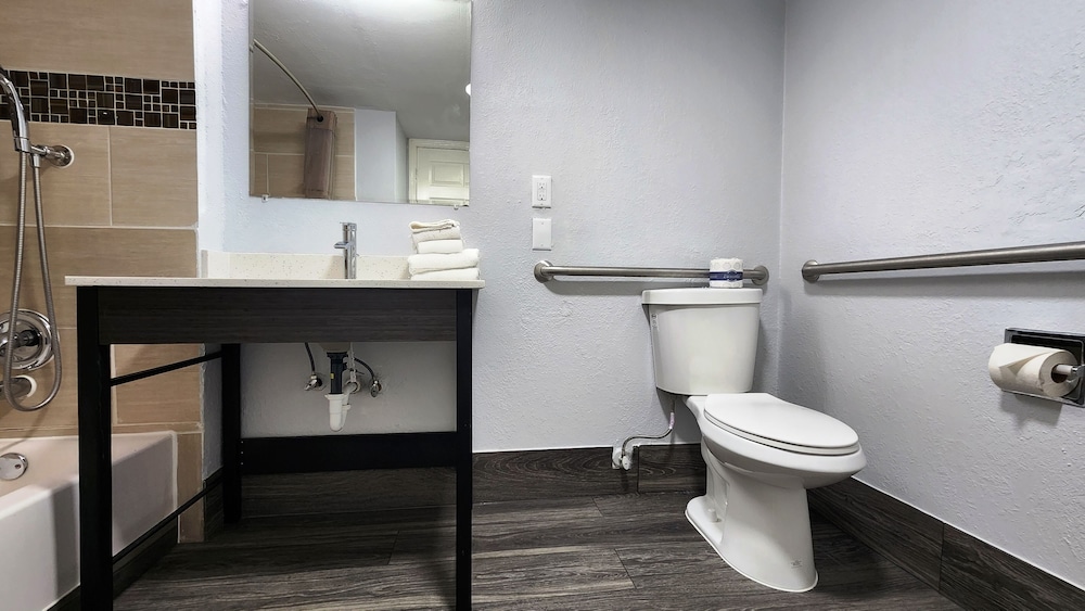 Motel6 Baytown, TX - Garth Rd 61/63