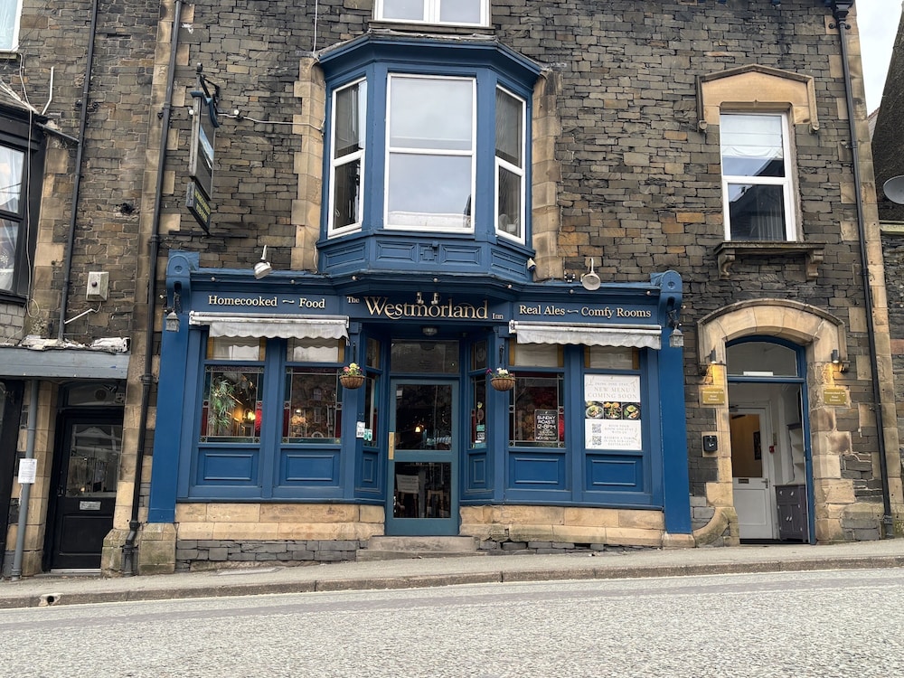 Ruskin's 41/42