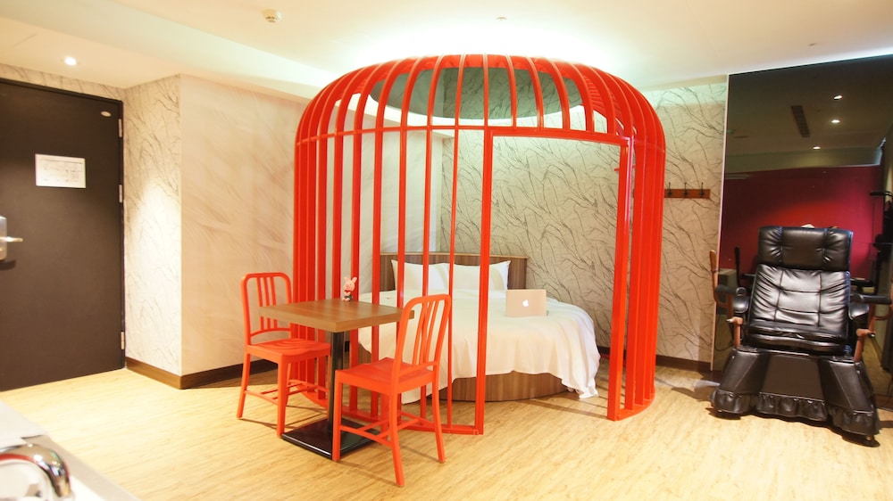 Colors Infinity Inn 55/70