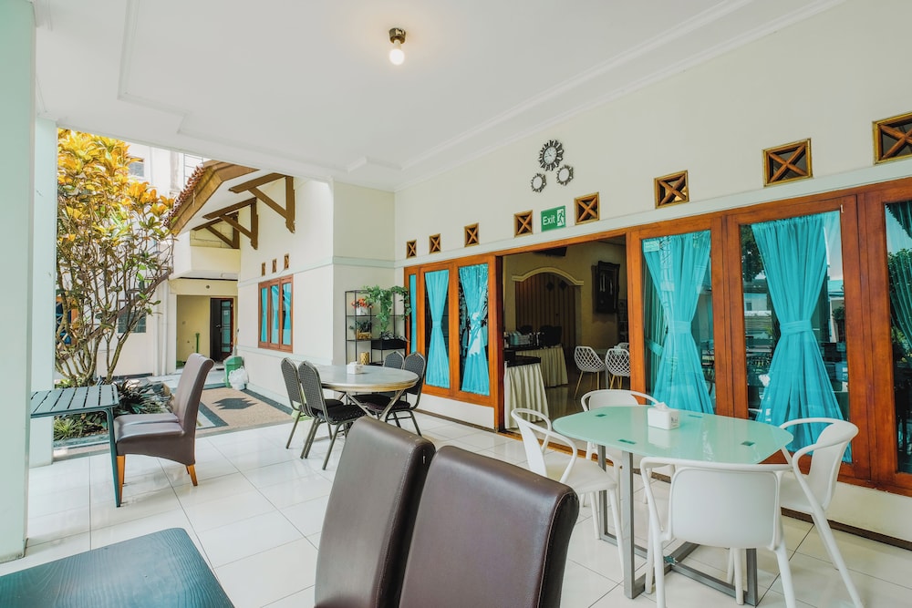 Aleyra Hotel and Villa Garut 26/50