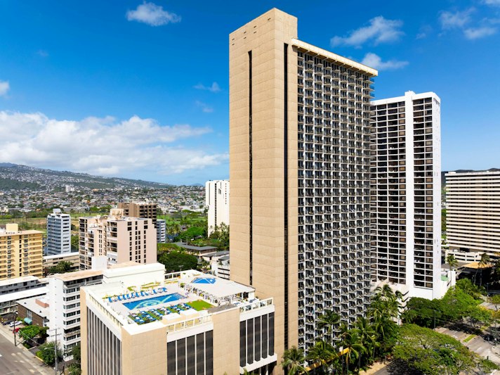 Hilton Waikiki Beach Resort & Spa 4/50