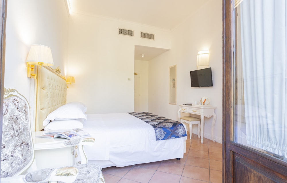Villa Royal 24/67
