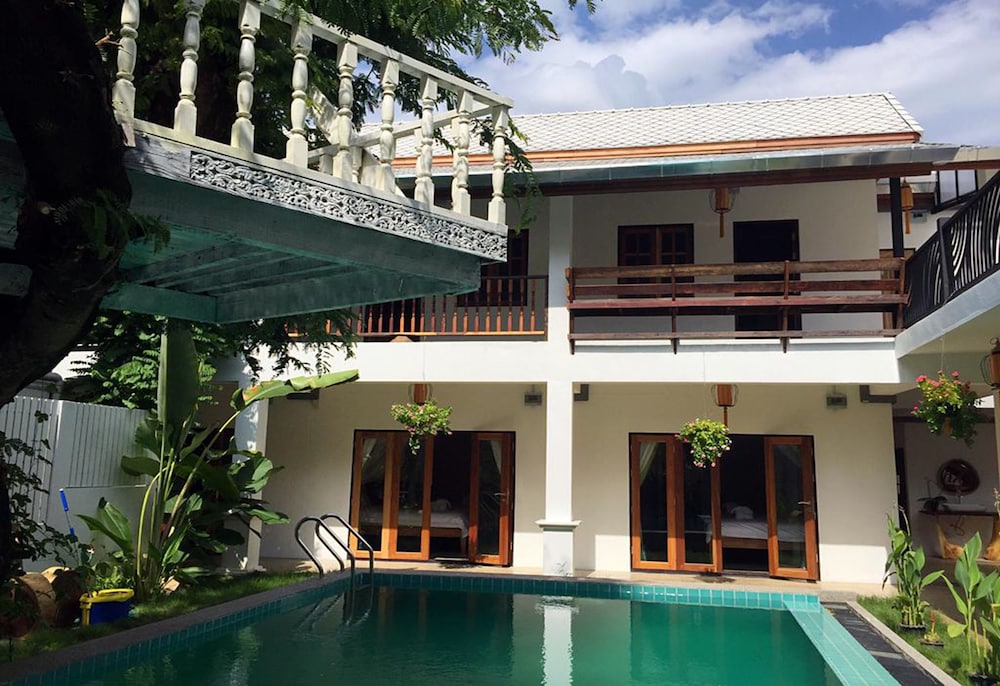 Garden Yard Inn Chiangmai 1/27