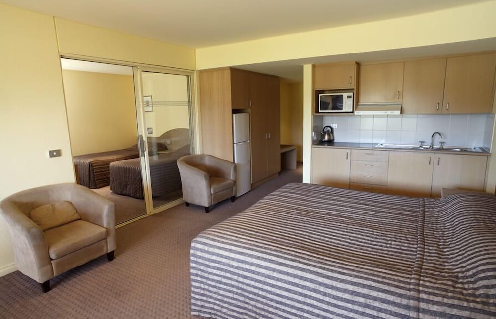 Yarrawonga Mulwala Golf Club Resort 37/86