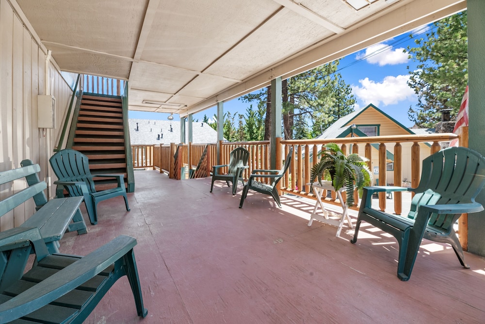 Big Bear Lakefront Lodge 27/50
