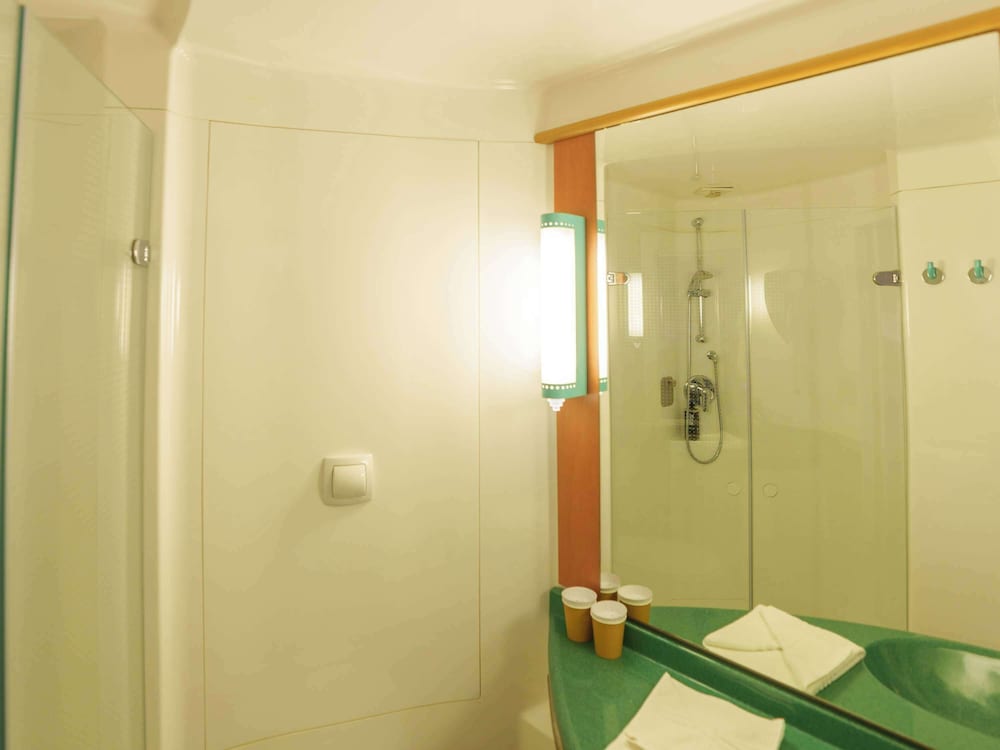 Ibis Laon 39/43