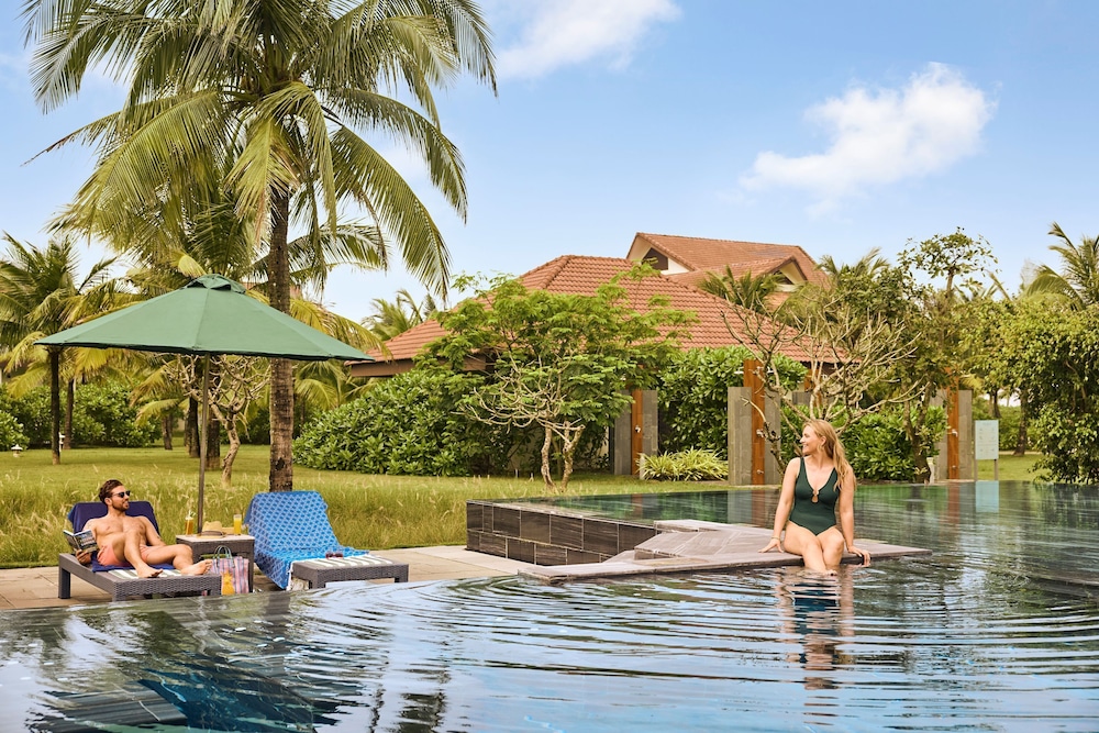 ROBINSON Nam Hoi An 24/50