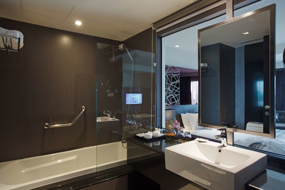 Golden Tulip Mandison Suites 27/59