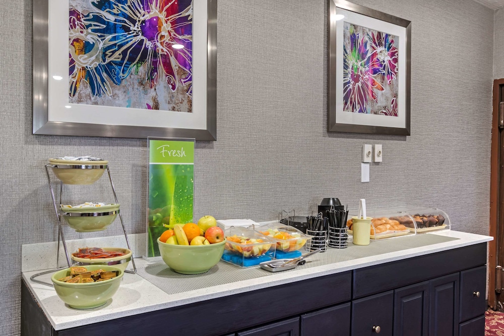Quality Inn & Suites Cartersville South 14/29