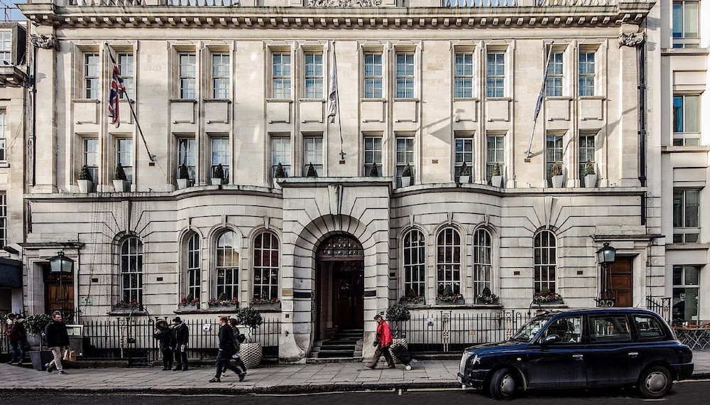 Courthouse Hotel London in LONDON