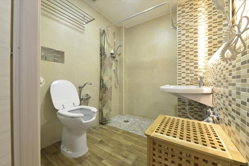 Hotel Angioino Spa 35/36