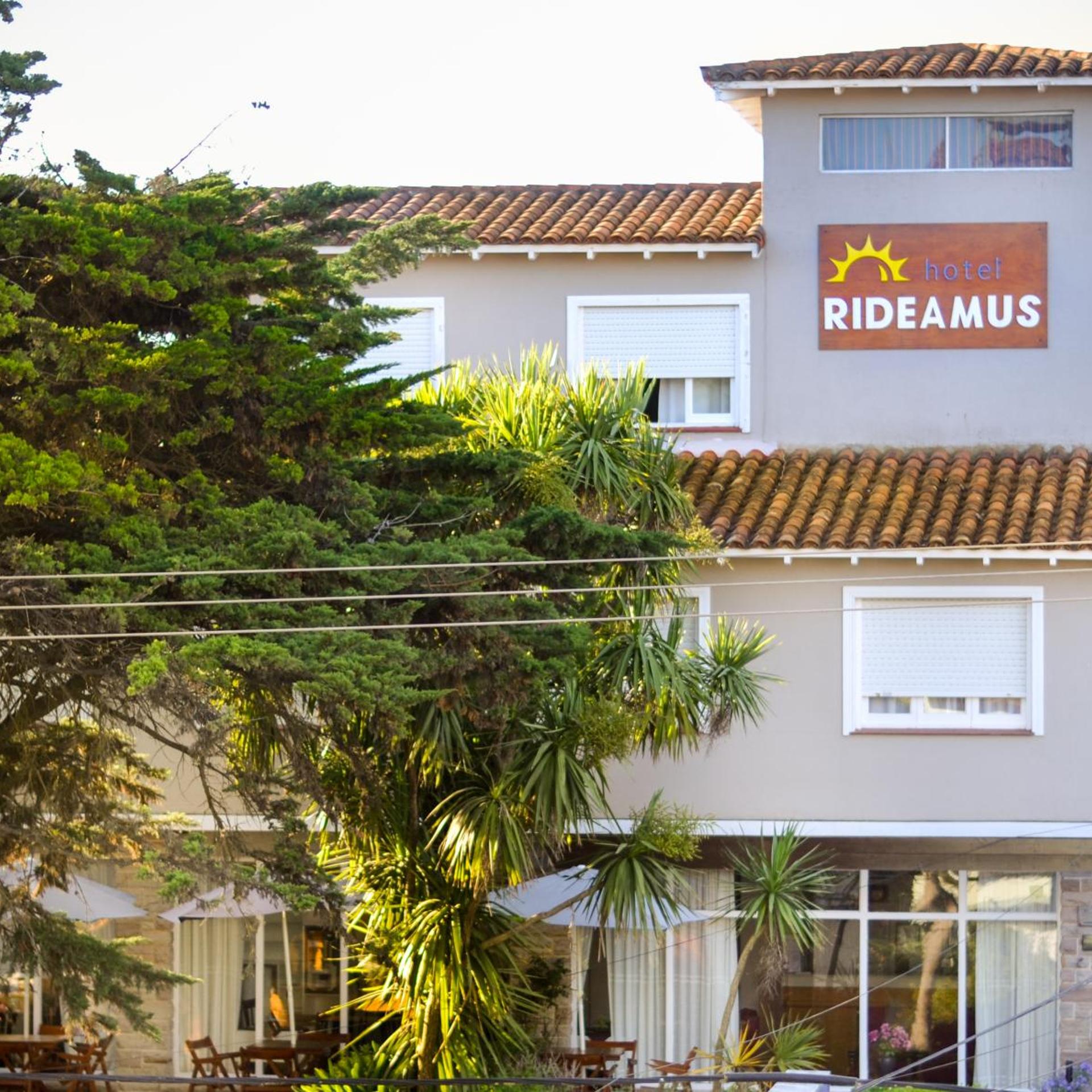 Hotel Rideamus 1/50
