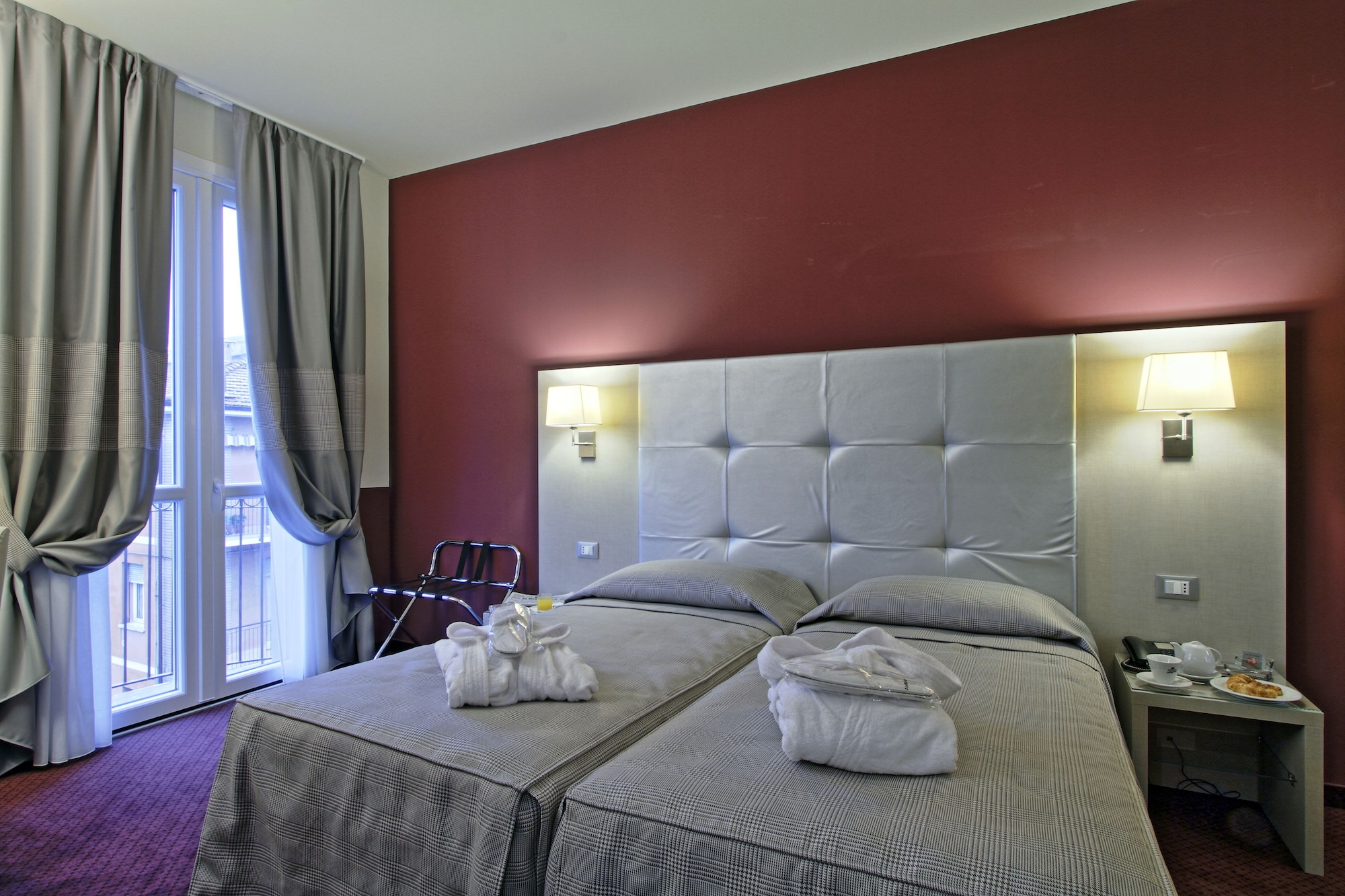 COMFORT, DOUBLE BED
