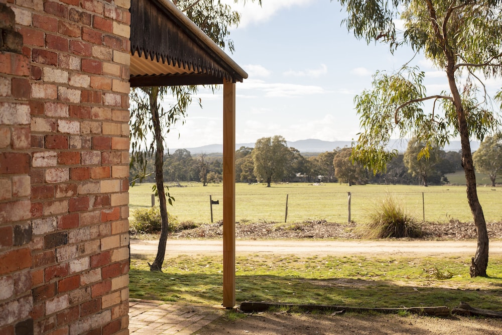 Grampians Pioneer Cottages 49/52