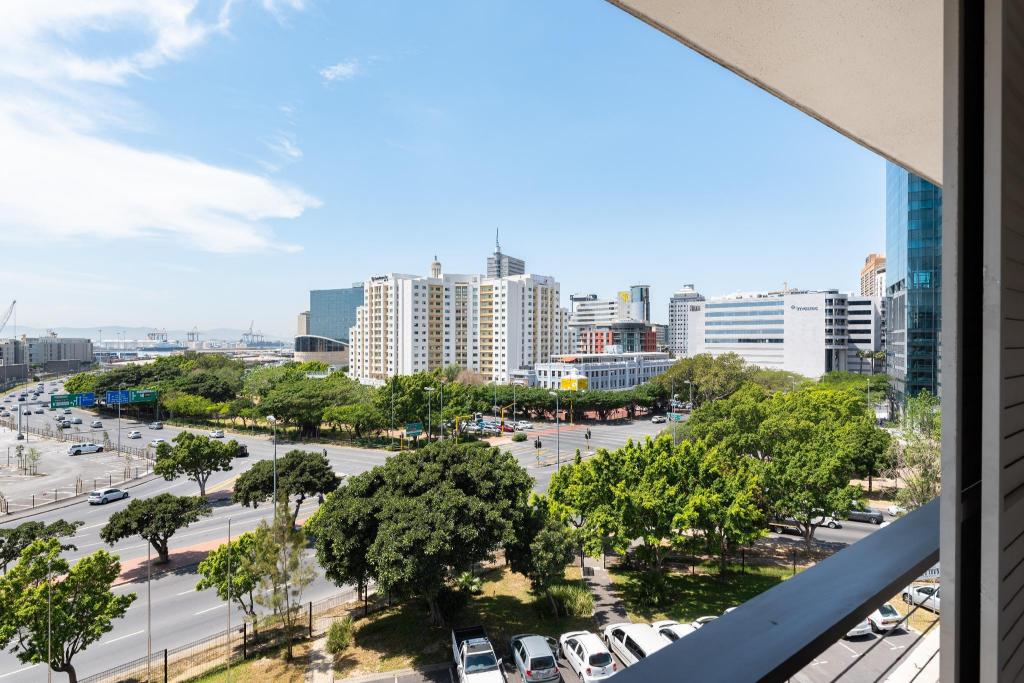 Harbouredge Suites By Totalstay 80/94