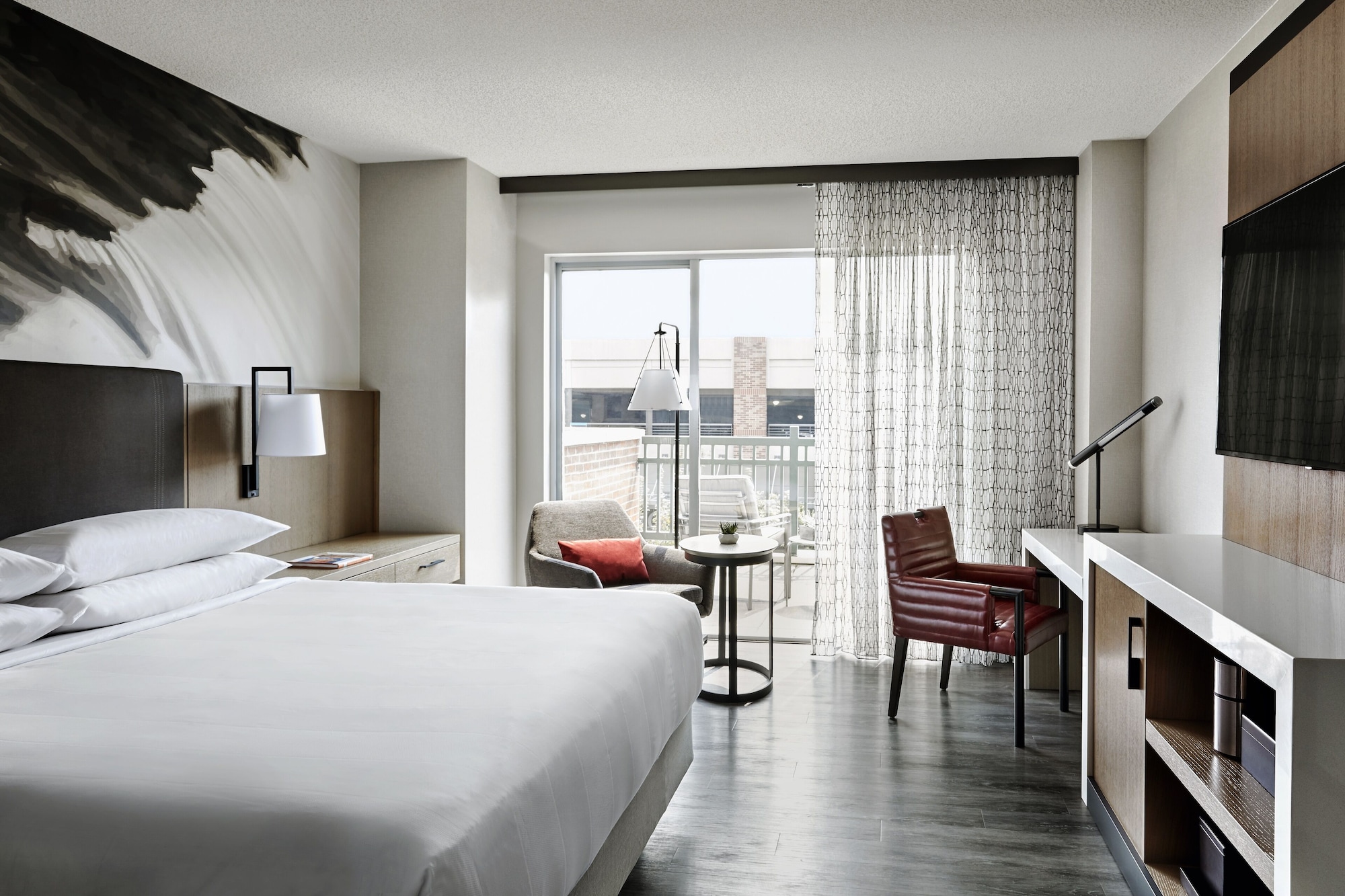 Concierge, Club, King Bed