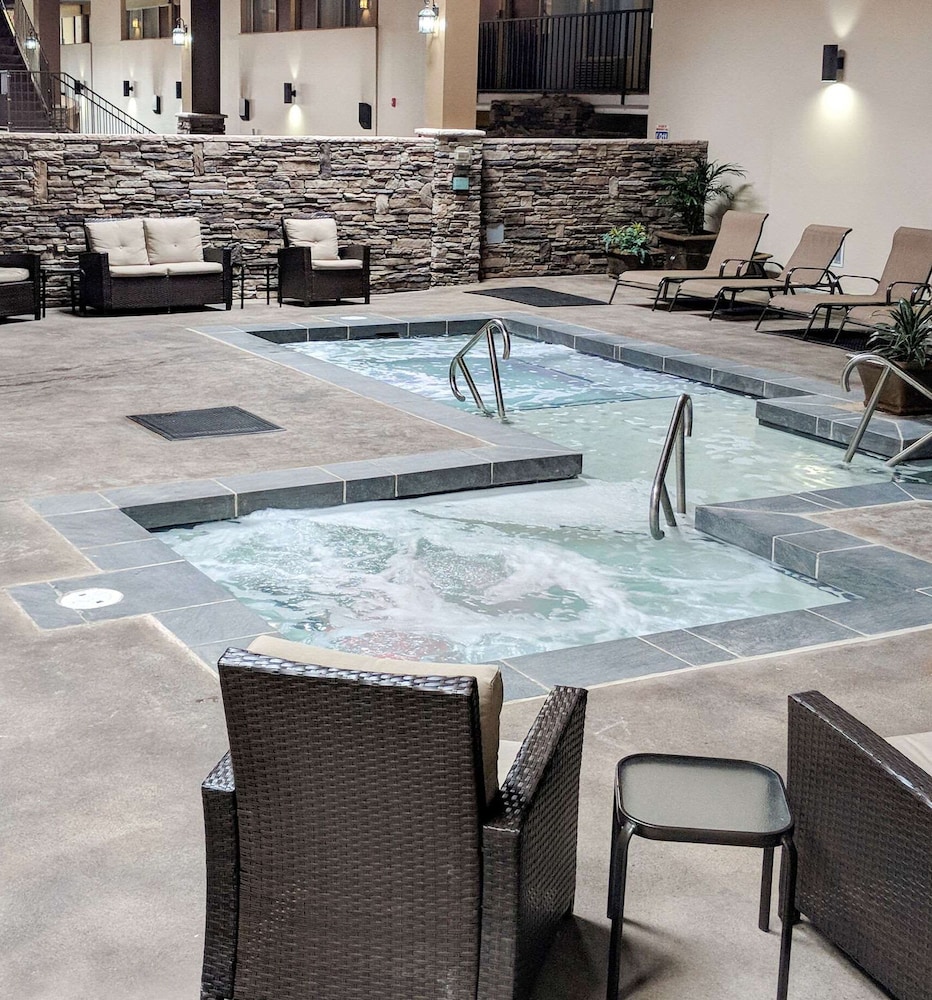 Cascades Mountain Resort Ascend Hotel Collection 33/68