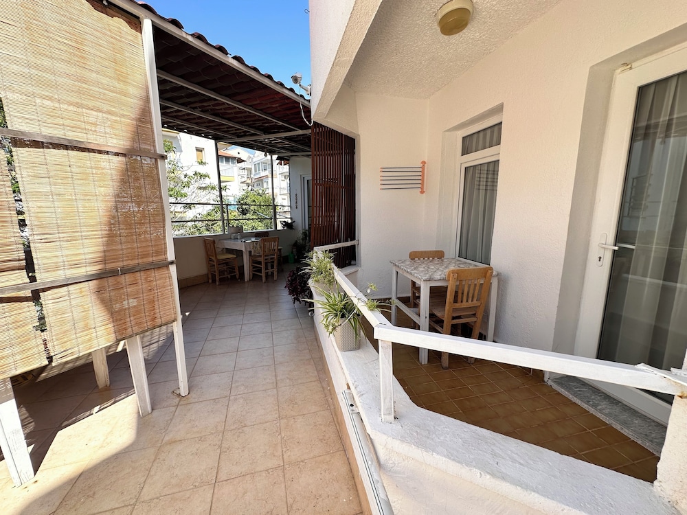 Mimosa Pension 38/45