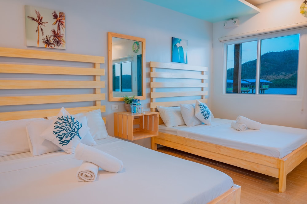 Coron Underwater Garden Resort 16/54